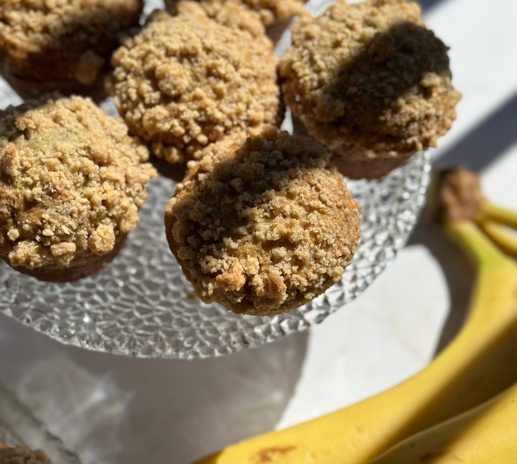 Banana Crumble Muffins – Calhoun Bend Mill