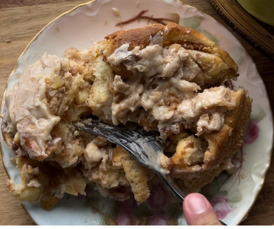 Apple Crisp Cinnamon Roll Casserole – Calhoun Bend Mill