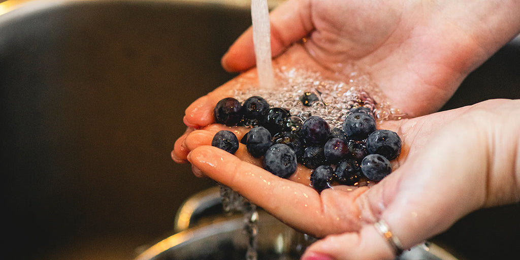 Crunchy Berry Crisp Recipe from Calhoun Bend Mill